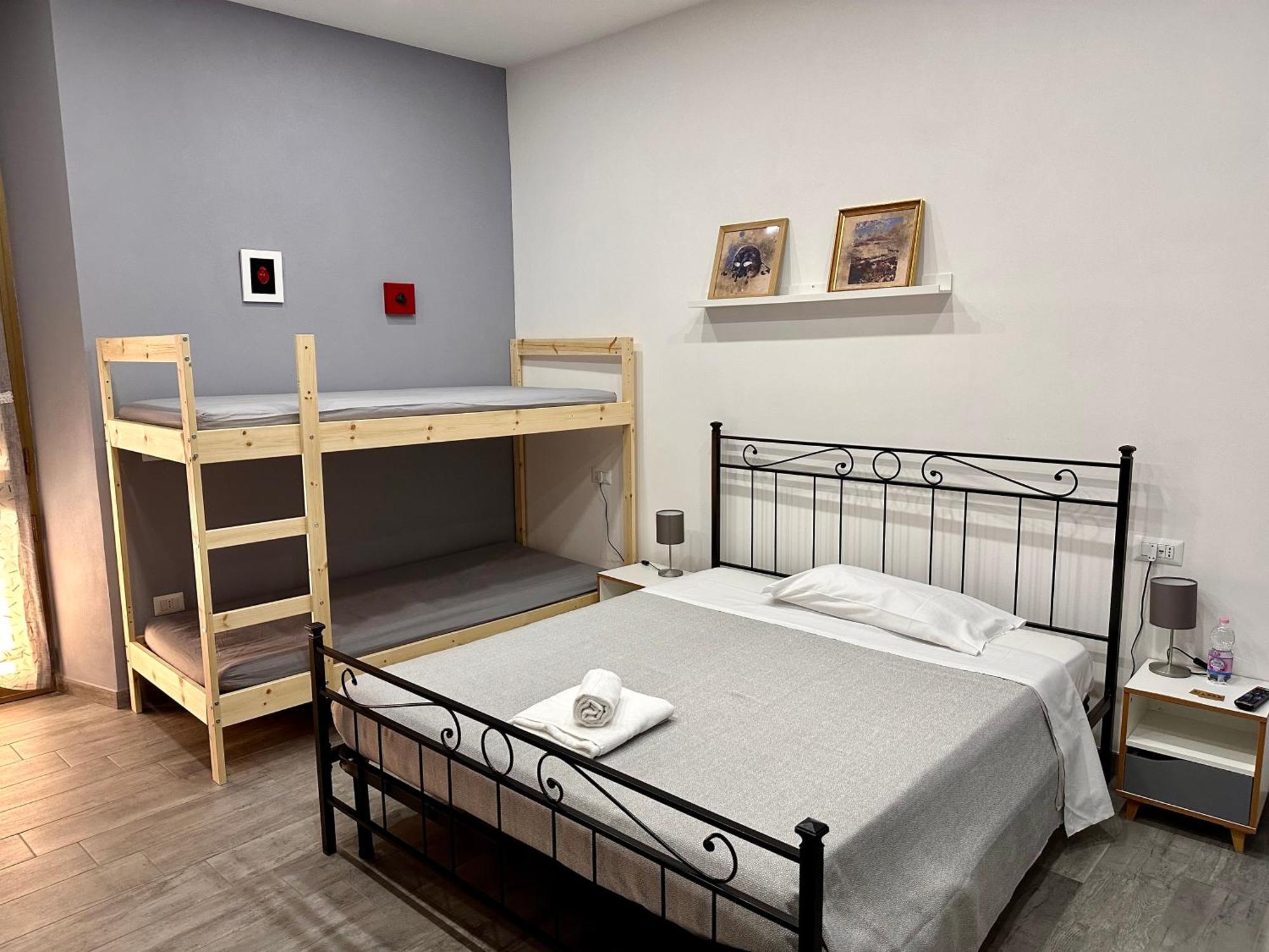 B&B I Tre Santi Napoli Ngoại thất bức ảnh