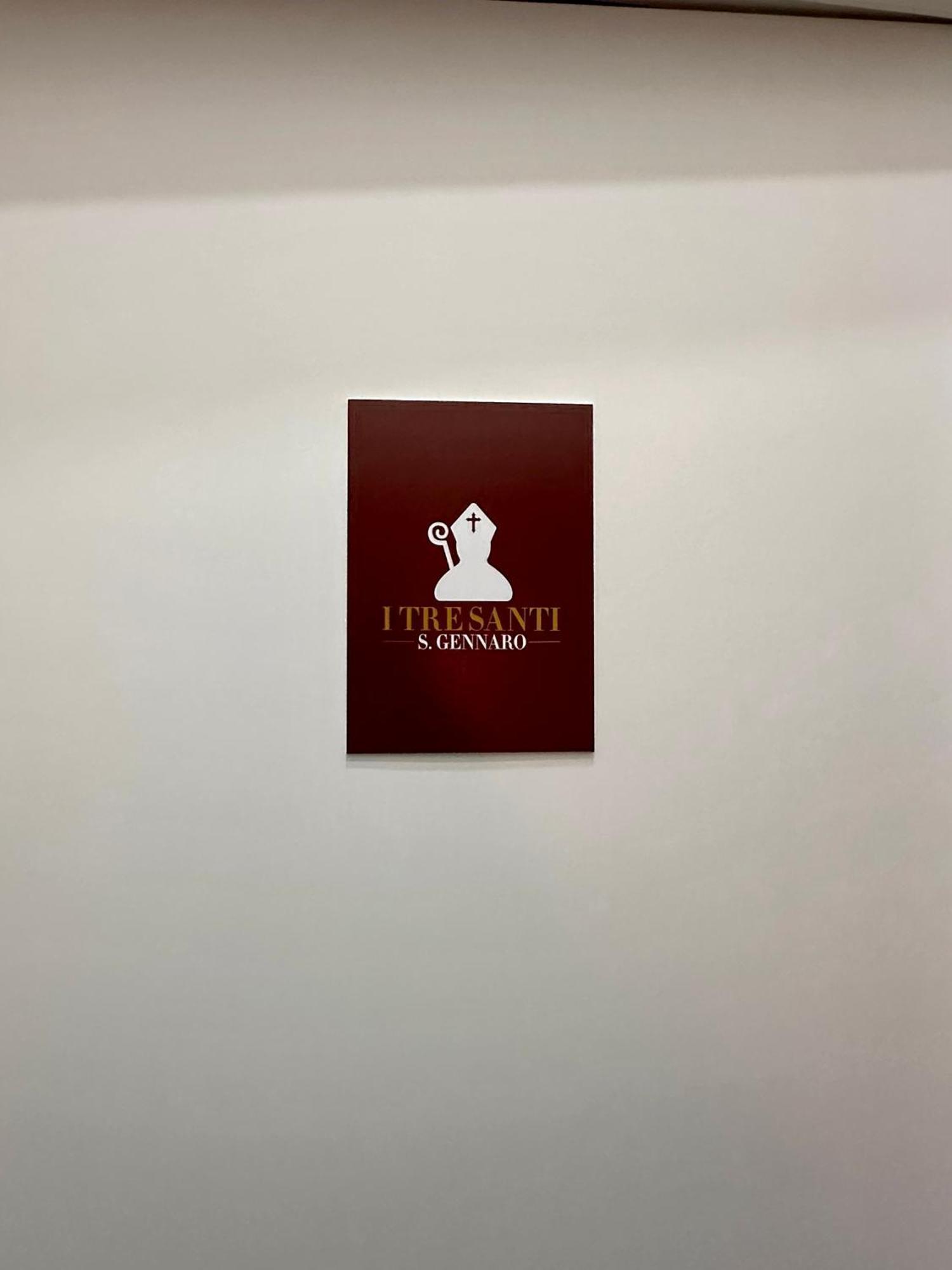 B&B I Tre Santi Napoli Ngoại thất bức ảnh