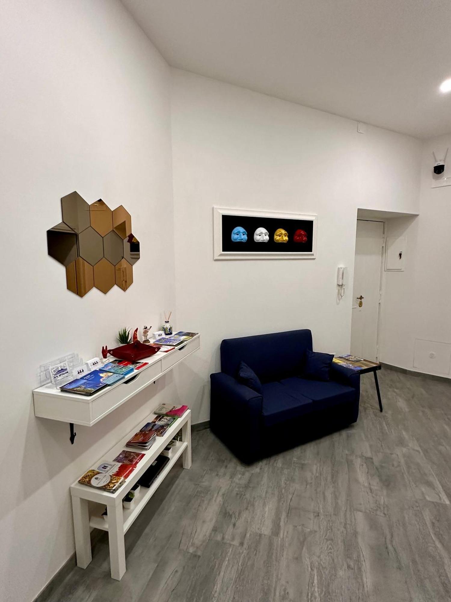 B&B I Tre Santi Napoli Ngoại thất bức ảnh