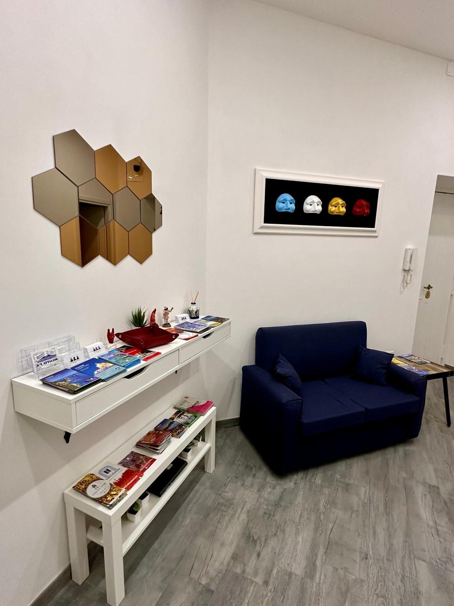 B&B I Tre Santi Napoli Ngoại thất bức ảnh