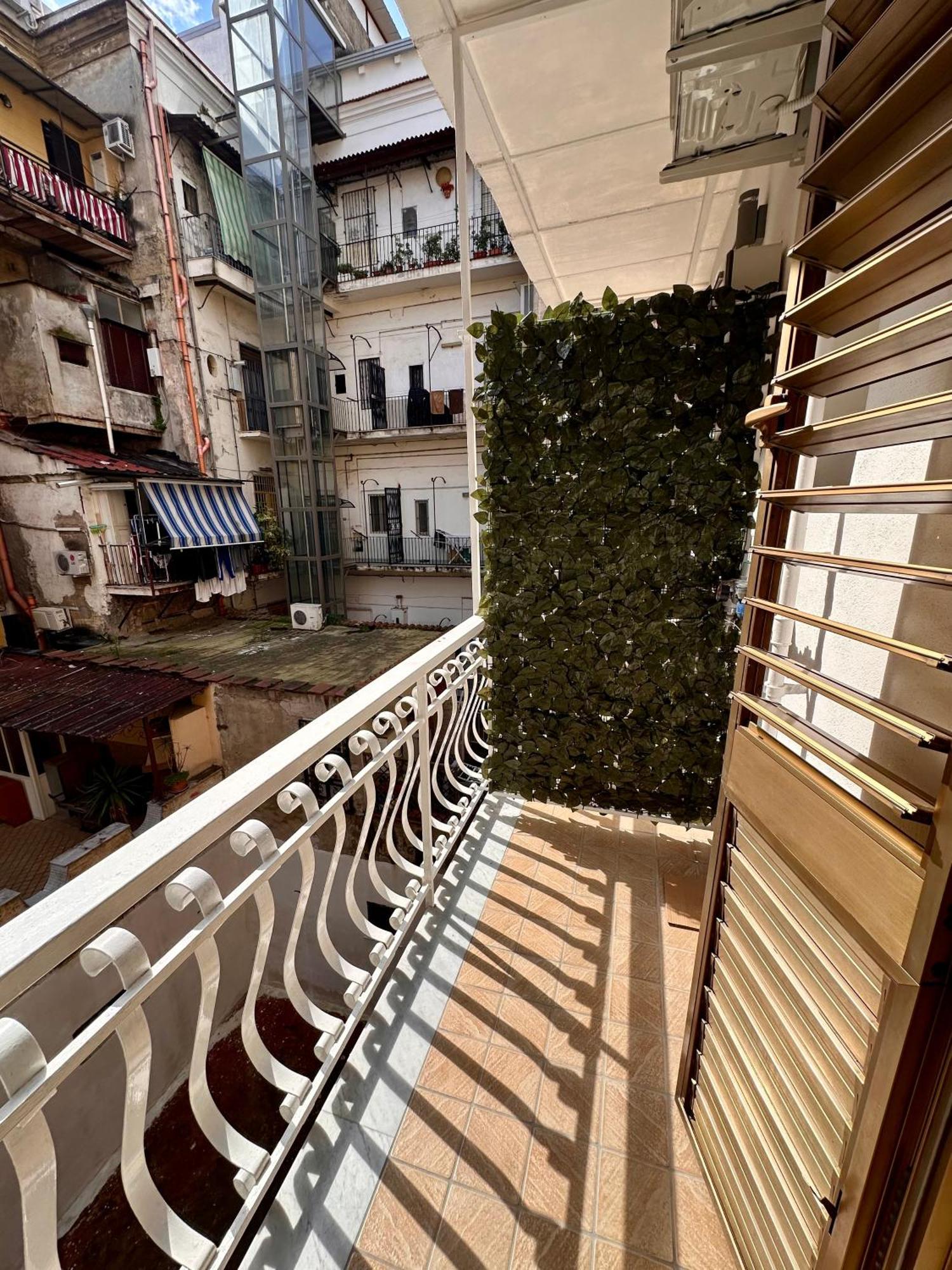 B&B I Tre Santi Napoli Ngoại thất bức ảnh